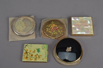 Lot 315 - Five 20th century ladies compacts