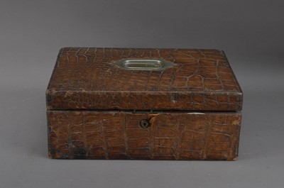 Lot 351 - An early 20th century alligator skin document case