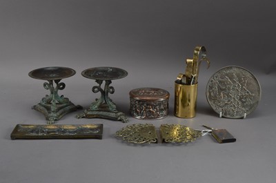 Lot 357 - A collection of metalware's