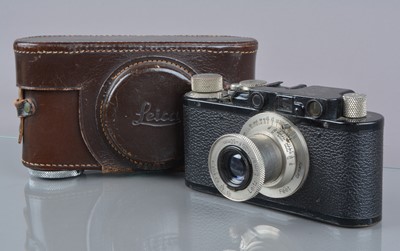 Lot 492 - A Leitz Wetzlar Leica II Rangefinder Camera