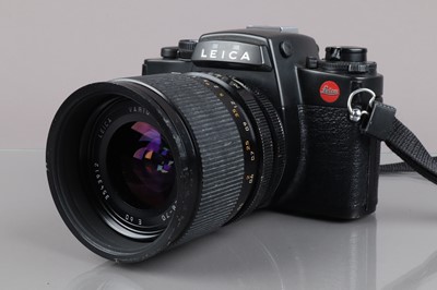 Lot 512 - A Leica R-E SLR Camera