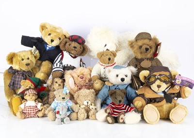 Lot 33 - A large collection of modern manufactured teddy bears 