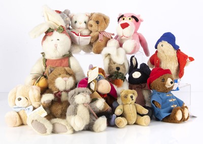 Lot 36 - A selection of small modern manufactured teddy bears