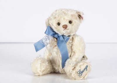 Lot 152 - A Steiff for Danbury Mint limited edition George The Royal Baby Bear
