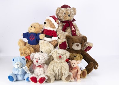 Lot 186 - Ten manufactured teddy bears