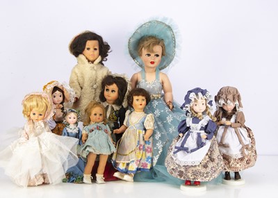 Lot 292 - Vintage dolls