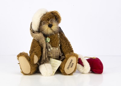 Lot 331 - A Hermann limited edition Annual Christmas teddy bear 1999