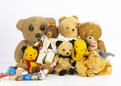 Lot 404 - Various post-war teddy bears