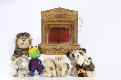 Lot 406 - Fur animals and Pollock Theatre