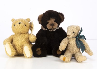 Lot 449 - A Charlie Bears Woodend teddy bear