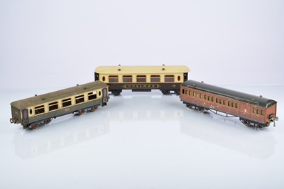 Lot 31 - Three early Hornby 0 Gauge bogie Coaches (3)