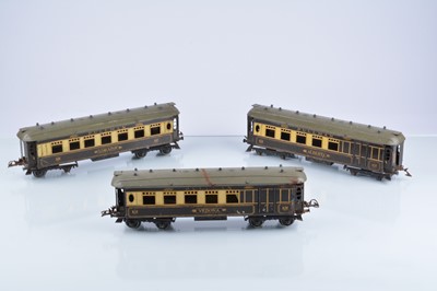 Lot 34 - Three Hornby 0 Gauge No 2 Special Pullman Cars for restoration or spares (3)