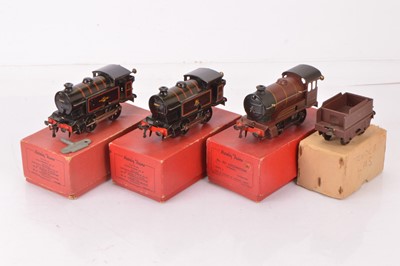 Lot 59 - Boxed Post-war Hornby 0 Gauge clockwork Locomotives and Tender