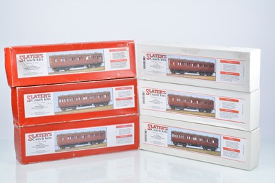 Lot 165 - Finescale 0 Gauge Midland Railway Coach kits by Slater's