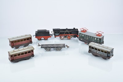 Lot 250 - Distler 0 Gauge clockwork and electric Trains (7)