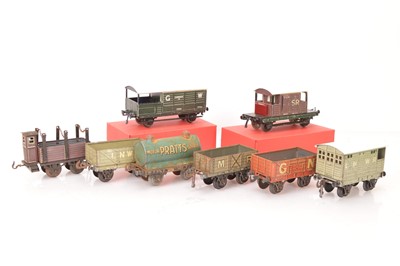 Lot 275 - Non-Hornby 0 Gauge Freight Stock (8)