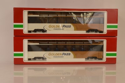 Lot 306 - LGB  G Gauge set of 2 MOB Golden Pass Panoramic Coaches (2)