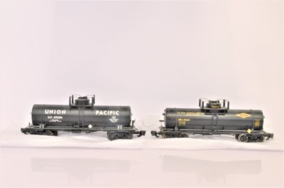 Lot 350 - USA Trains G Gauge American Tank Cars & Caboose (4)