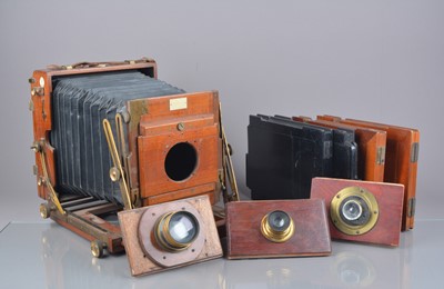 Lot 92 - A Houghton Sanderson Mahogany and Brass Half Plate 'Regular Model' Field Camera