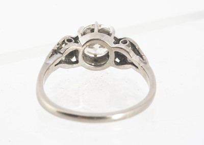 Lot 9 - An 18ct white gold diamond solitaire