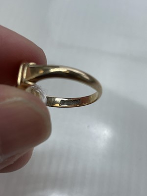 Lot 28 - A 9ct gold engraved heart shaped designed band
