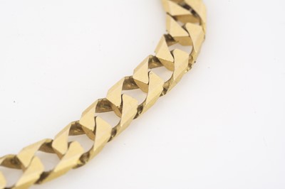 Lot 73 - A 9ct gold curb link long chain