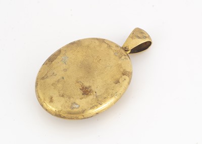Lot 93 - A Victorian yellow metal oval old cut diamond set locket