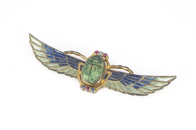 Lot 115 - An Art Deco Egyptian revivalist scarab brooch
