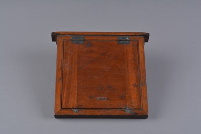 Lot 105 - A mid-19th Century mahogany Frederick J Cox Quarter-Plate Wet-Plate Sliding Box Camera