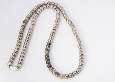 Lot 182 - A contemporary silver bead necklace
