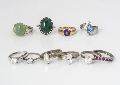 Lot 193 - A collection of silver and silver gilt rings