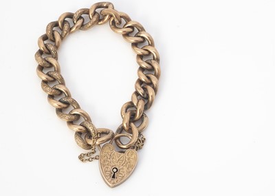 Lot 225 - An Edwardian 9ct gold padlocked clasp bracelet