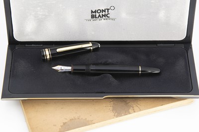 Lot 278 - A modern Mont Blanc Meisterstuck fountain pen