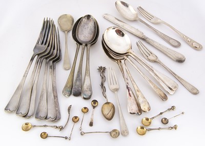 Lot 373 - A small quantity of Victorian and later silver and silver plated cutlery