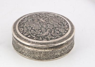 Lot 394 - A vintage Indian circular box