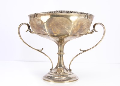Lot 410 - An early George V silver twin handled footed posy bowl by CCP