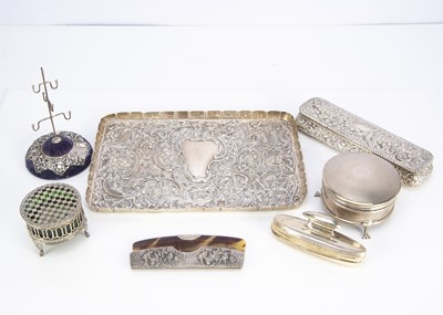 Lot 412 - Seven Victorian and later Victorian and later silver vanity and dressing table items