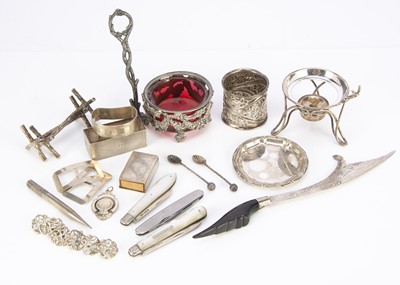 Lot 428 - A collection of small silver collectable items and other silver plated items