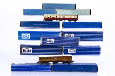 Lot 347 - Hornby-Dublo 00 Gauge 3-Rail Coaches