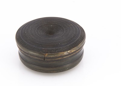 Lot 439 - A Georgian period circular box