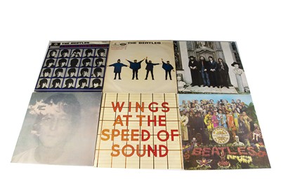 Lot 124 - Beatles / Solo LPs