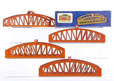 Lot 368 - Five Hornby Dublo 00 Gauge orange Girder Bridges