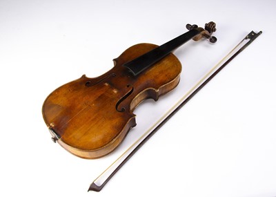 Lot 526 - Violin