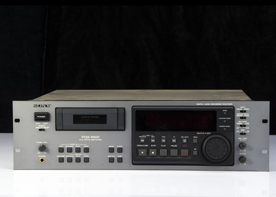 Lot 542 - Sony DAT Player / Recorder