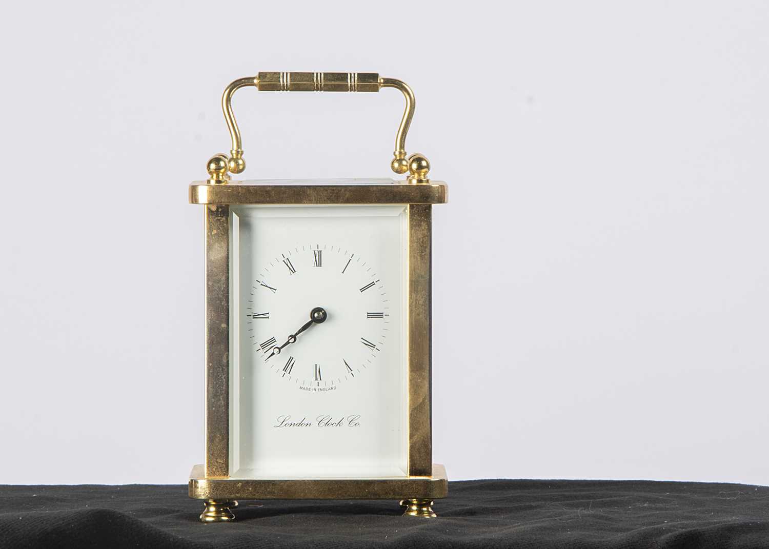 Lot 3 - A modern brass carriage timepiece from the London Clock Co