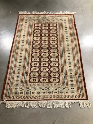 Lot 31 - A woollen Persian rug