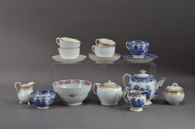 Lot 191 - An assorted collection of English 19th century and later ceramics