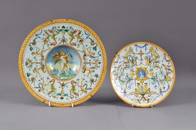 Lot 194 - Two late 19th century Italian majolica dishes