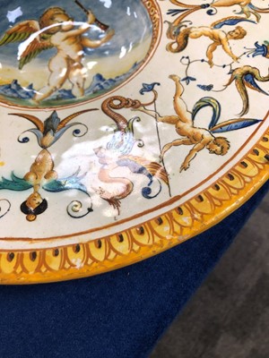 Lot 194 - Two late 19th century Italian majolica dishes