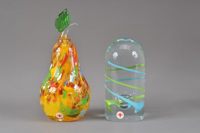 Lot 215 - Two pieces of Beranek art glass